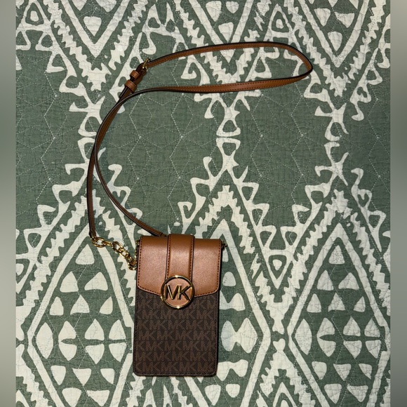 Michael Kors Tan and Brown Phone Crossbody - Picture 2 of 6